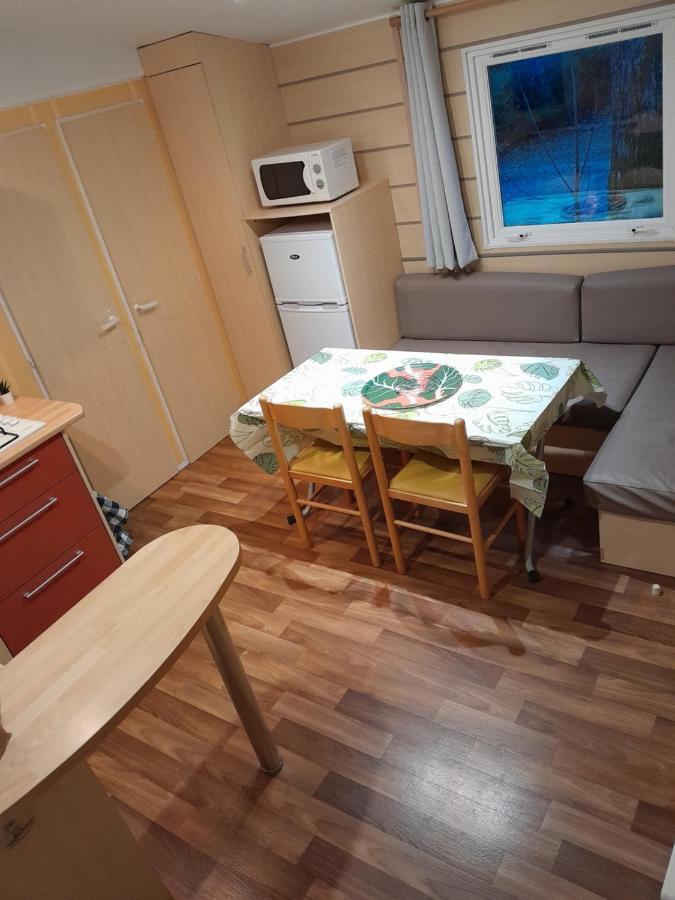 Location Mobil-Home Le Parc Des Roches Saint-Cheron ภายนอก รูปภาพ